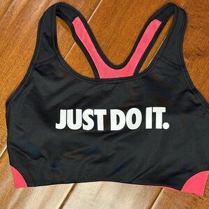 Nike sports bra, size M